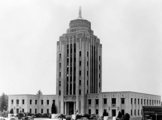 Van_Nuys_City_Hall_1939